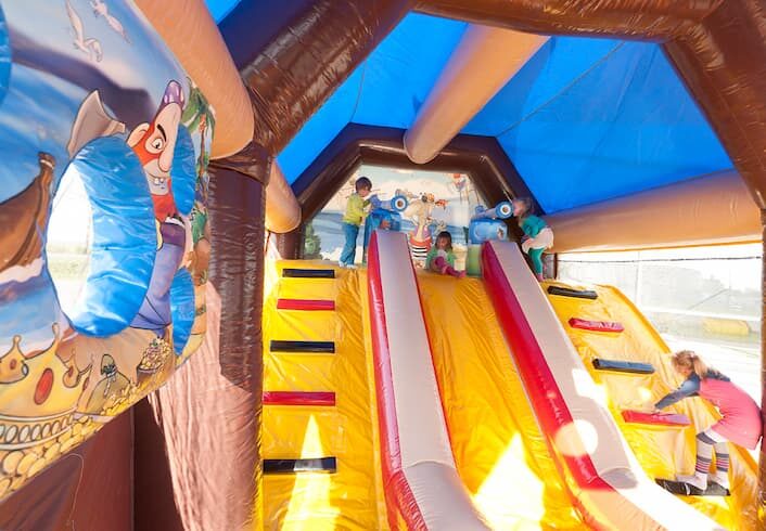 Venta de Castillo Hinchable Barco Pirata con Cañones de Bolas – Alta Calidad - Imagen 11